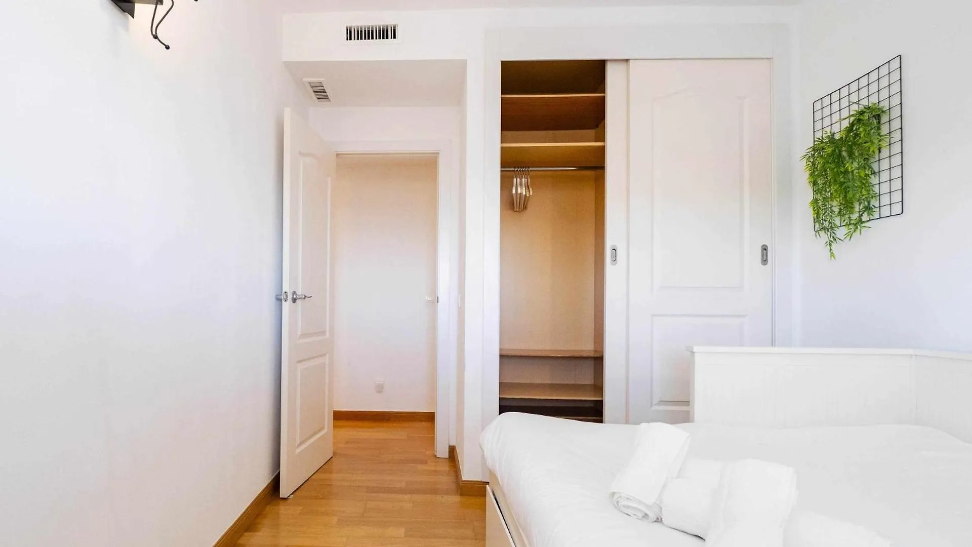 Atico Con Vistas Al Mar, Piscina Y Parking Apartment Malaga 0*,  Spain
