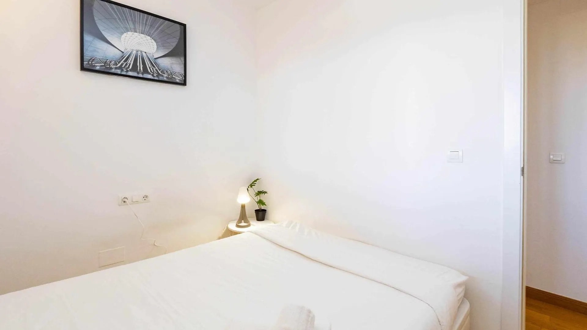 Appartamento Atico Con Vistas Al Mar, Piscina Y Parking Málaga