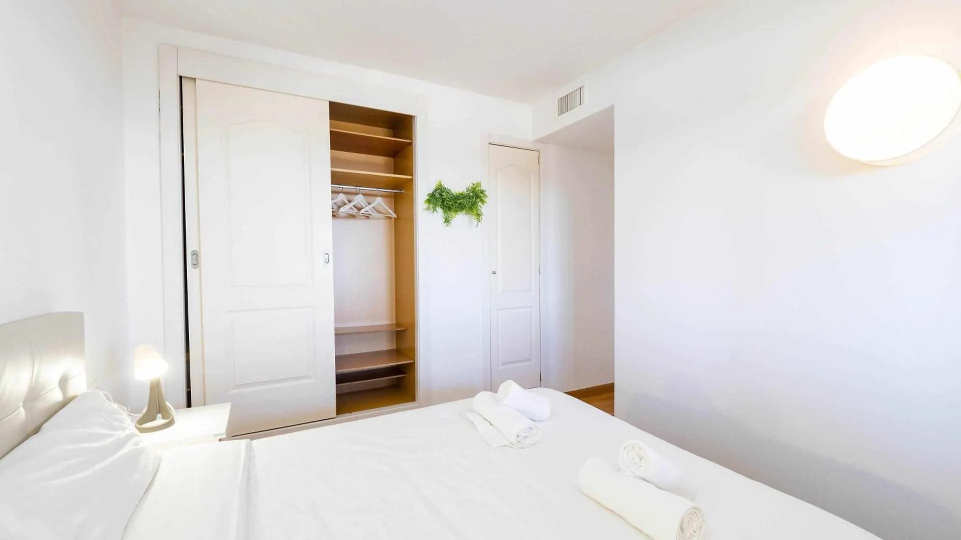 Appartamento Atico Con Vistas Al Mar, Piscina Y Parking Málaga