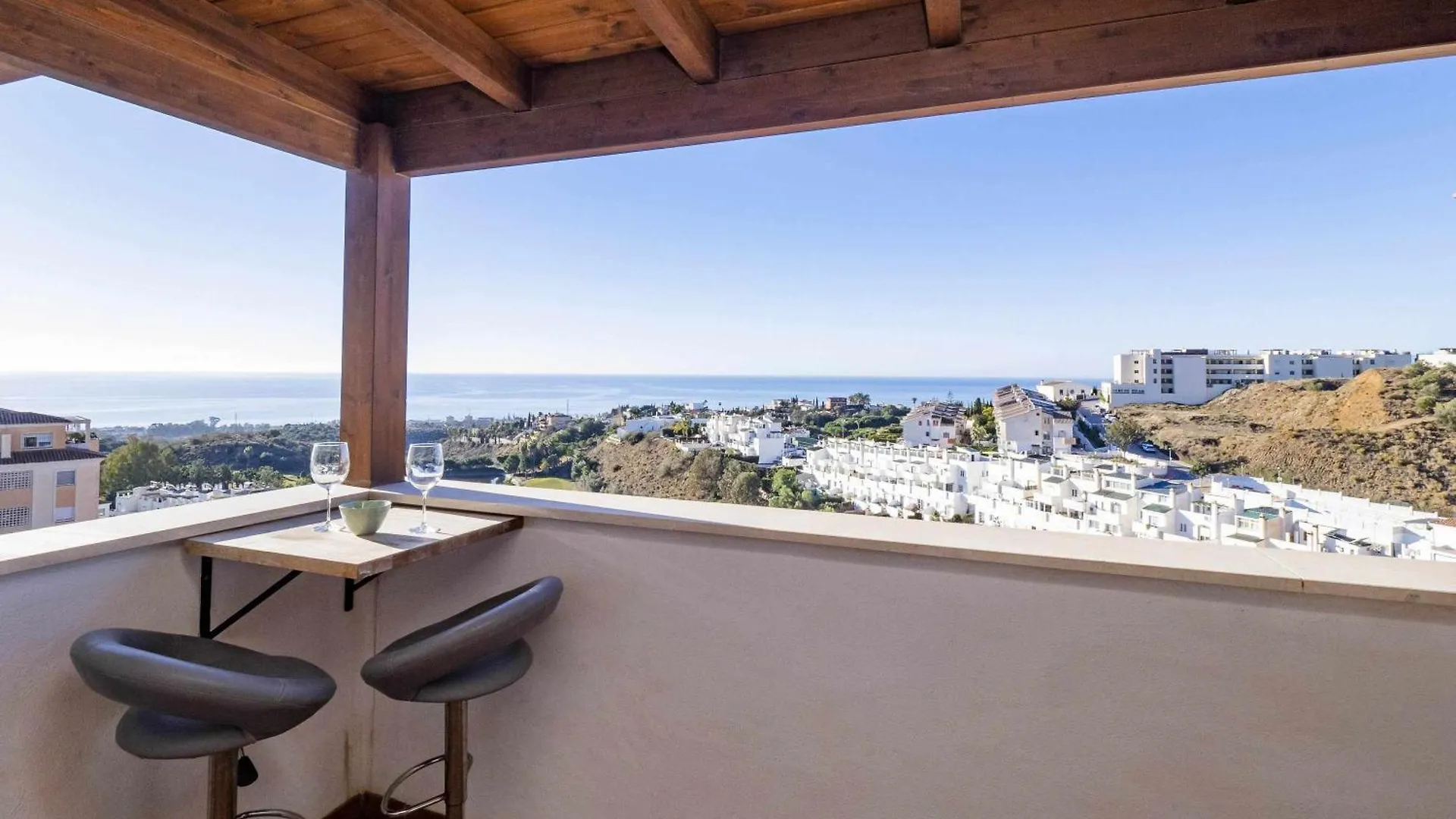 Appartamento Atico Con Vistas Al Mar, Piscina Y Parking Málaga Spagna